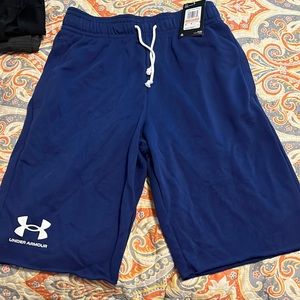 Mens small Under Armour shorts